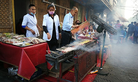 Kebab eten in Kashgar