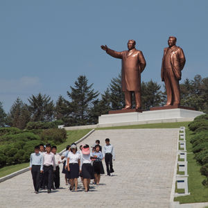 Standbeelden Kim Il Sung en Kim Jong Il in Hamhung