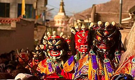 Masker Monlam_edited.jpg