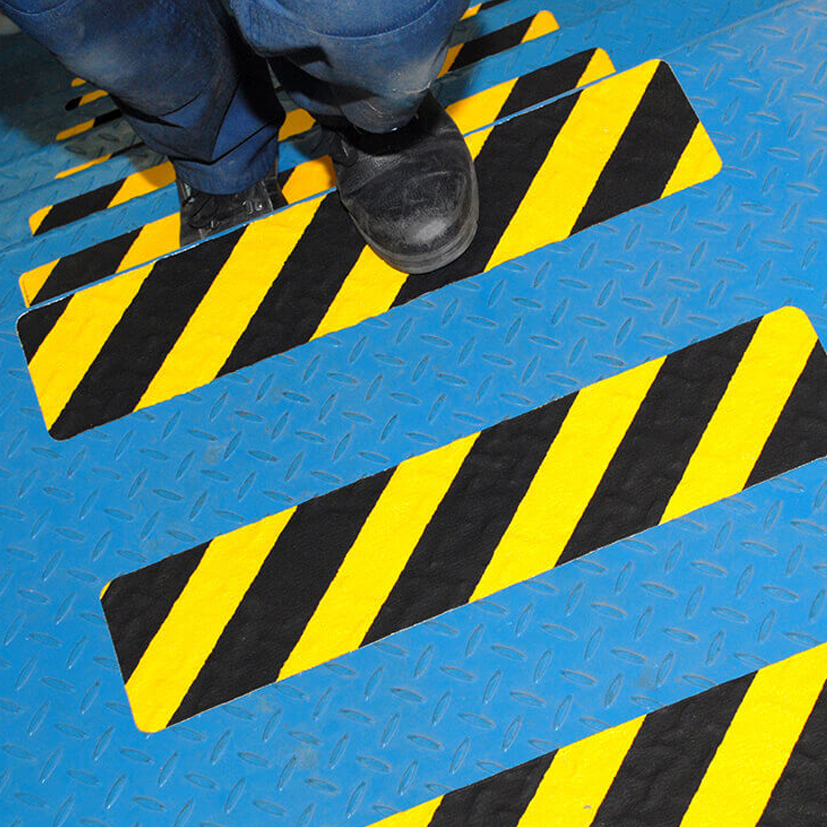 HESKINS Black/Yellow Conformable Safety Grip Tape