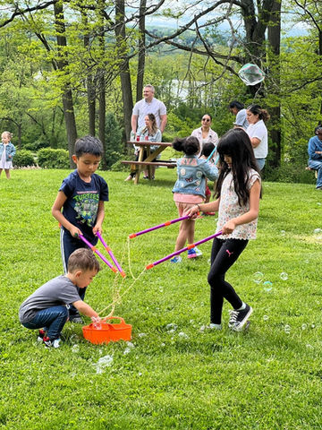 Charlie and the Bubble Factory - Bubble Shop