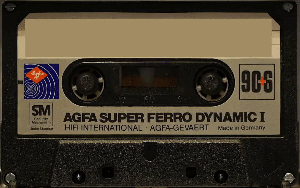 Compact-cassette-playing-in-revox-tight_crop.gif