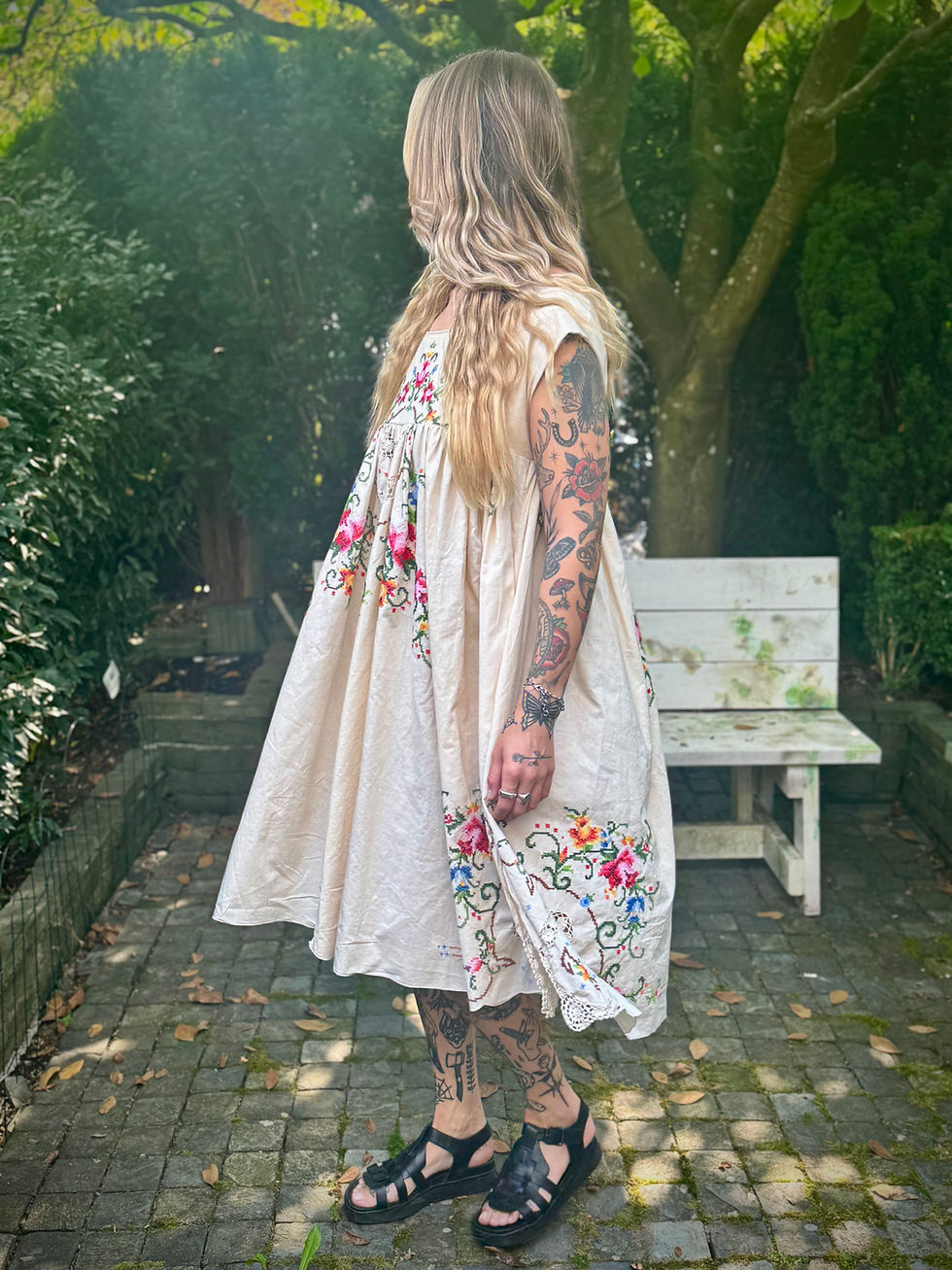 Thumbnail: Loretta Dress - Venician Floral