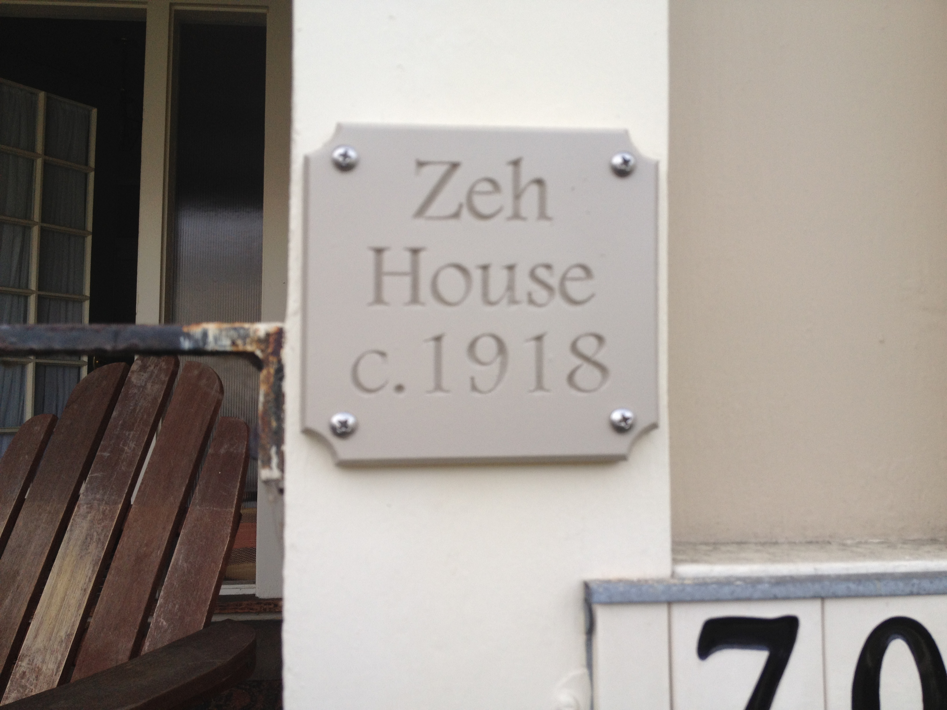 zeh house sign