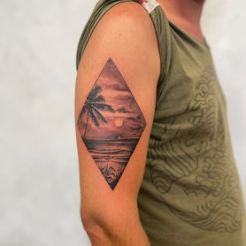 Junior Silivaai Tattoo artist at Tattoo Gold Auckland New Zealand - Best Tattoo Studio Auckland Takapuna New Zealand