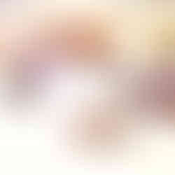 Perles en bois colorées grâce aux teintures végétales