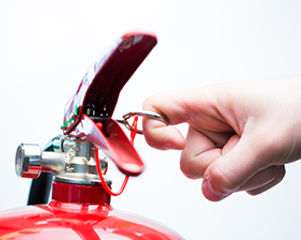 Pulling Leaver Fire Extinguisher