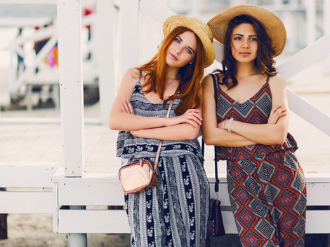 The Best Fabrics for Women’s Summer Dresses to Stay Cool and Stylish
