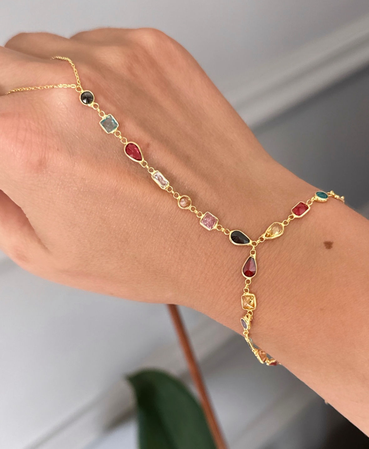 Renkli Mix Taşlı Şahmeran