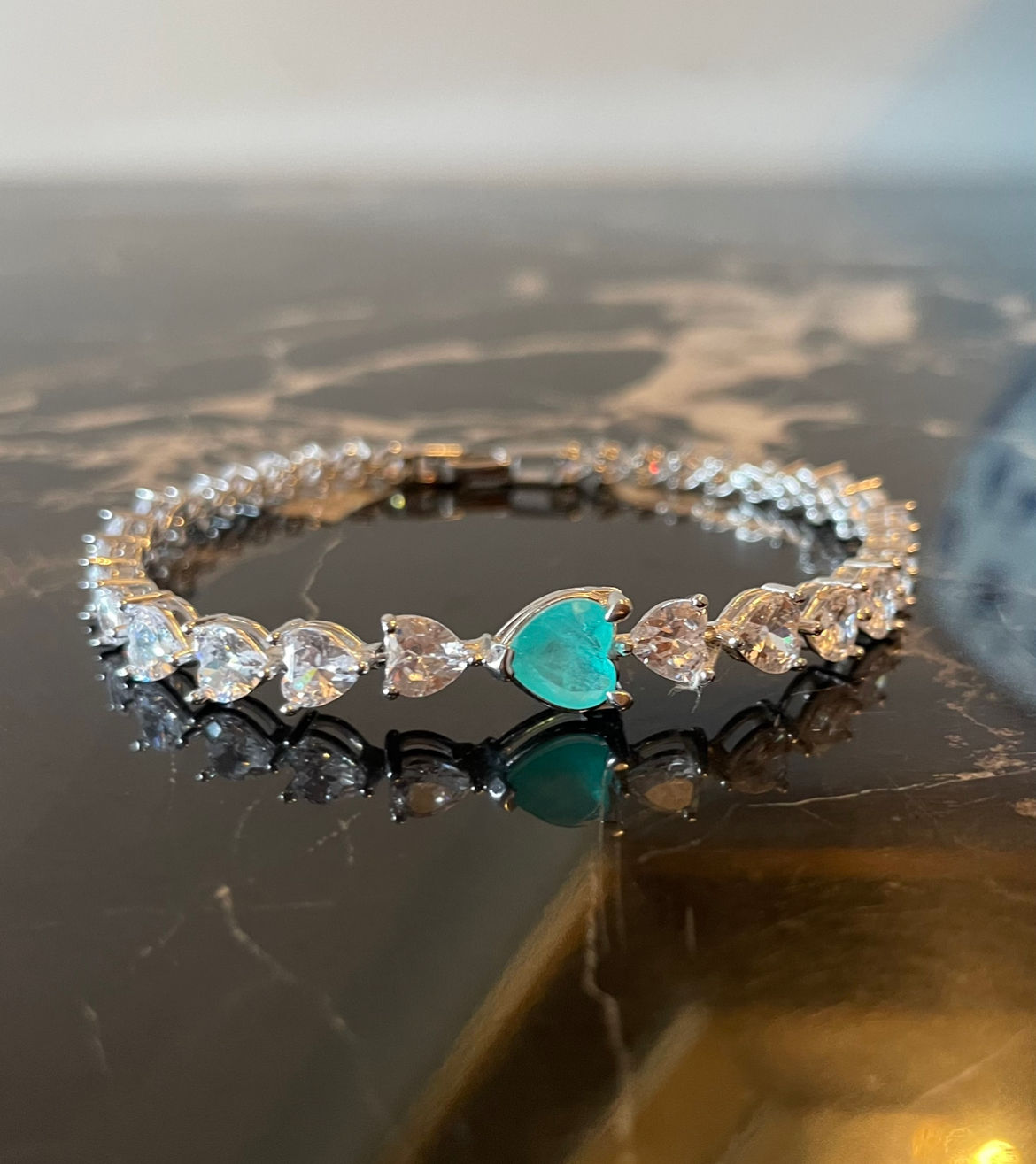 Paraiba Taşlı Su Yolu Bileklik