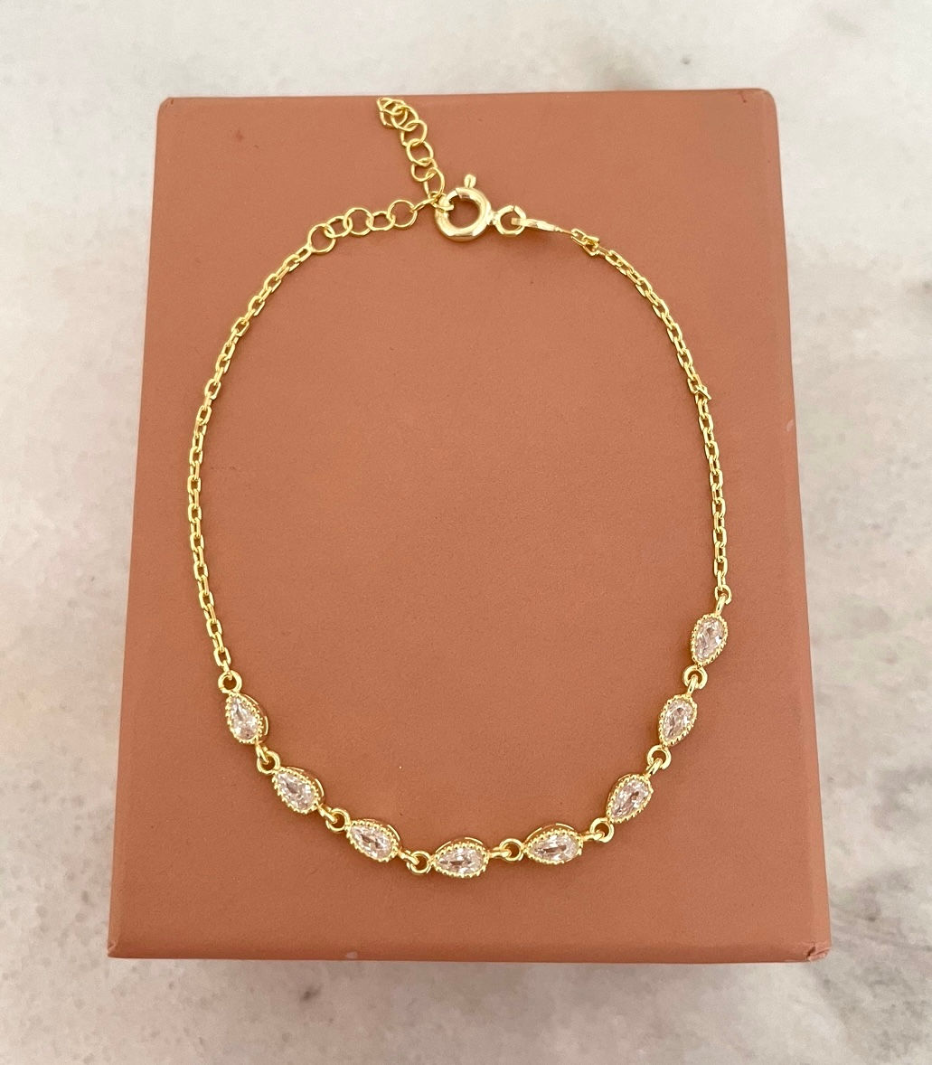 Taşlı Clara Bileklik