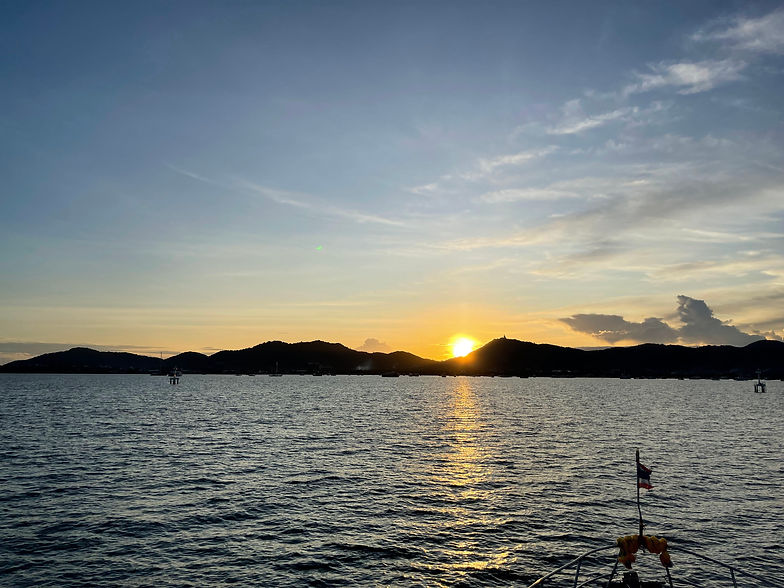 PHUKET SUNSTE - CHALONG BAY