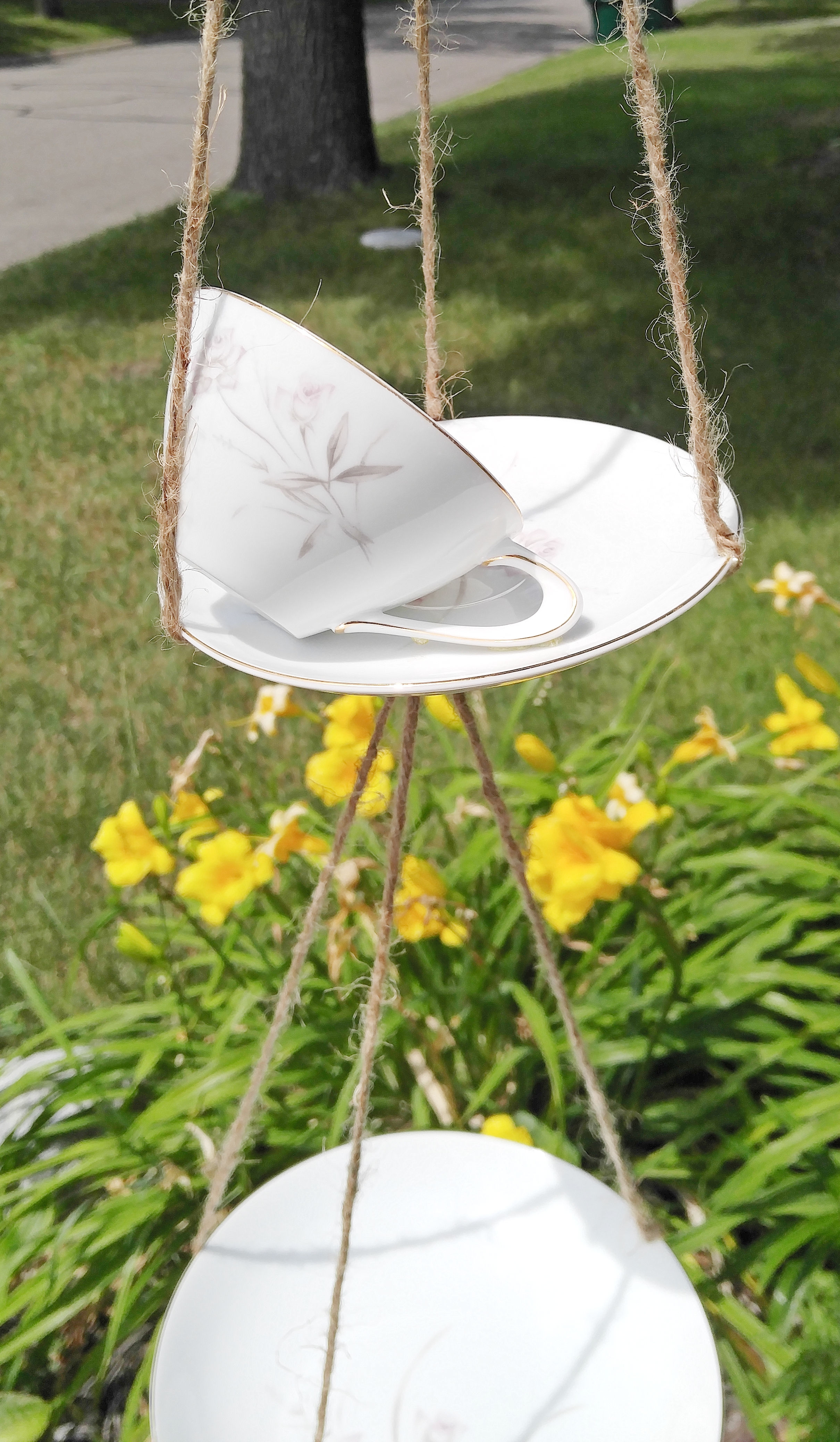 Multi Bird Teacup Bird Feeder