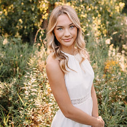 High school senior photo mini session in Maple Grove, MN