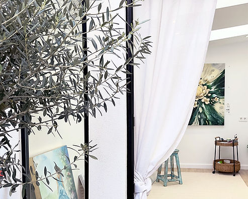 contemporary artist marbella