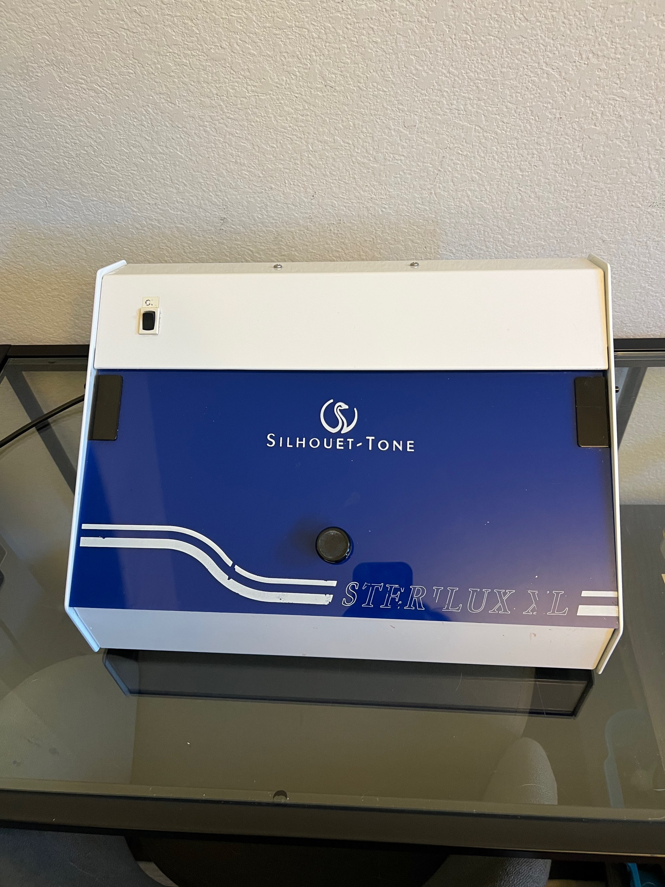Silhouette-Tone Sterilux XL Sterilizer