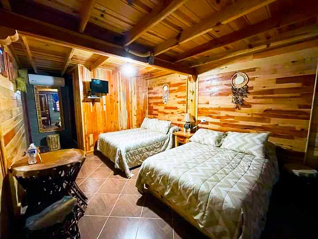 Hoteles en el pueblo mágico de Creel, Chihuahua, en la Sierra Tarahumara y las barrancas del cobre.