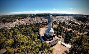 El Mirador de Cristo Rey en el Pueblo Mágico de Creel, Chihuahua, Sierra Tarahumara y Barrancas del Cobre.