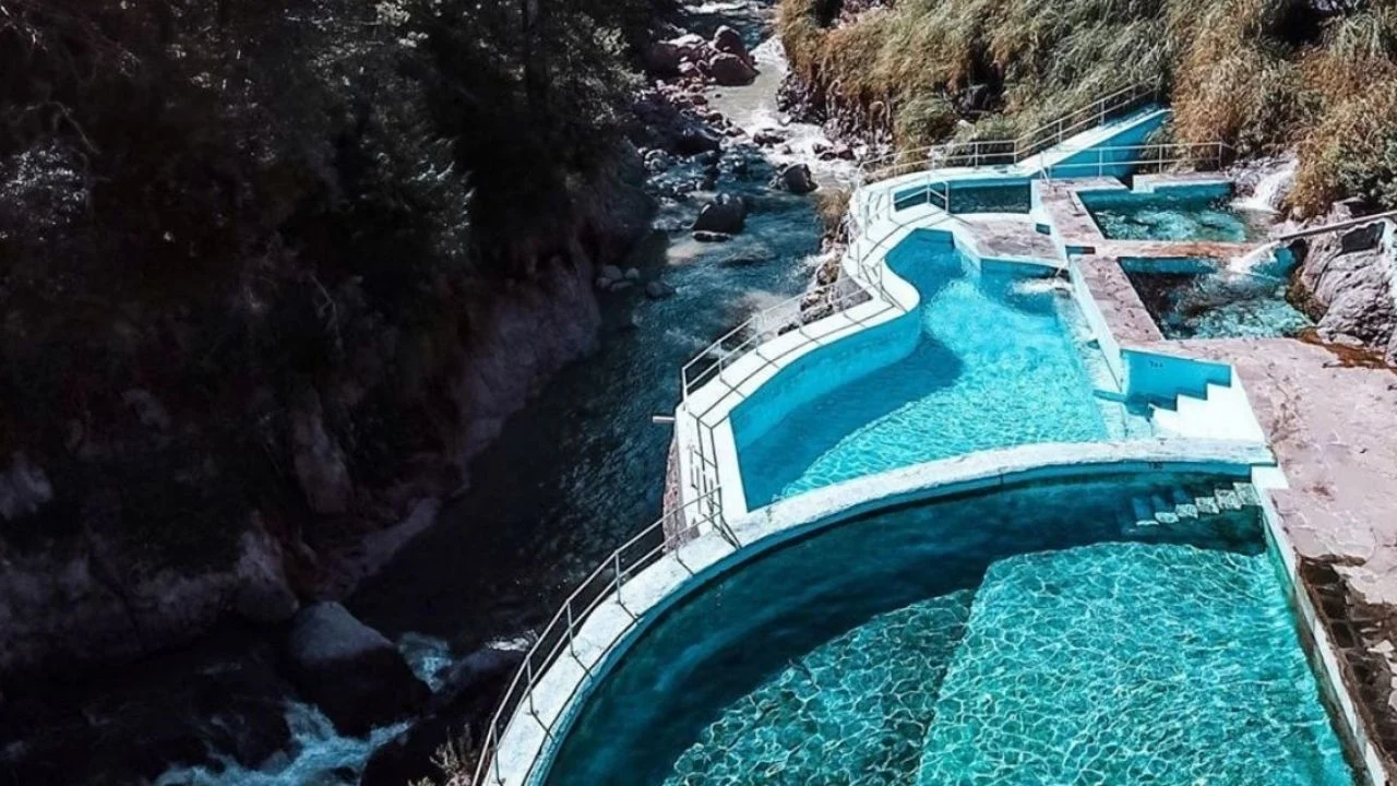 Recowata, las aguas termales del pueblo mágico de Creel, Chihuahua, la Sierra Tarahumara y las Barrancas del Cobre.