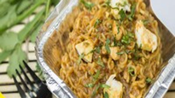 Veg Classic Maggi Instant Noodles Cooked