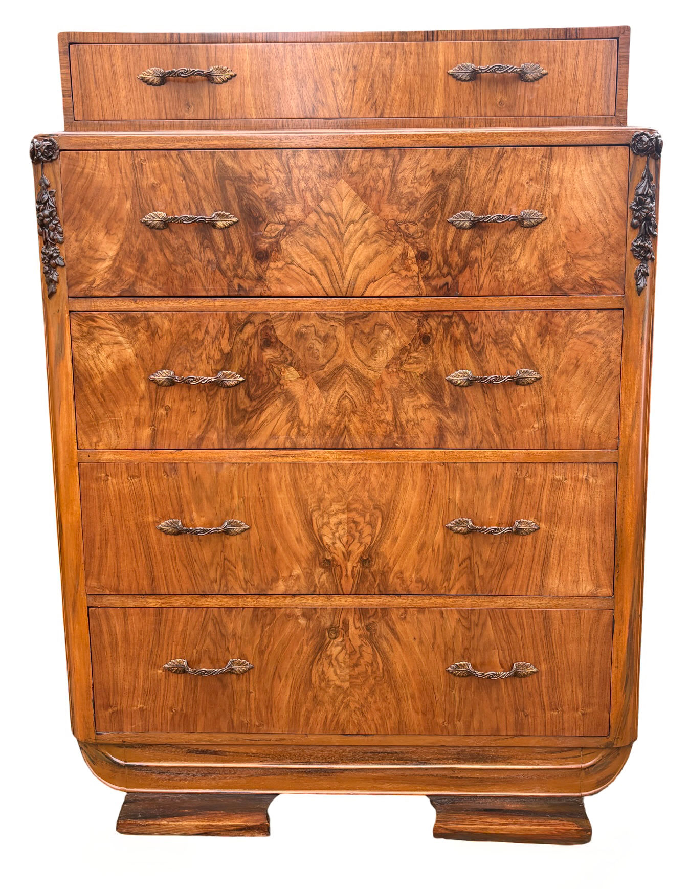 Art Deco Figured walnut chest of drawers