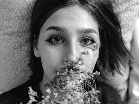 Review: 'if i built my home from paper' by Lexie Carroll