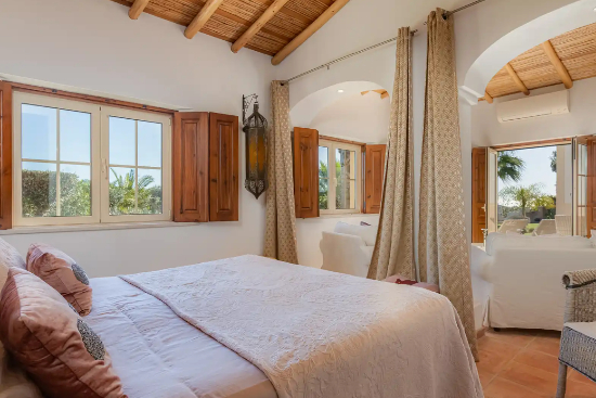 Villa lagos Algarve - beach town