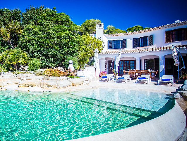 Algarve beachfront villas