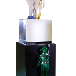 Material: Glass, Acrylic and Wooden Base
Dimensions: 13 cm x 13 cm x 37 cm