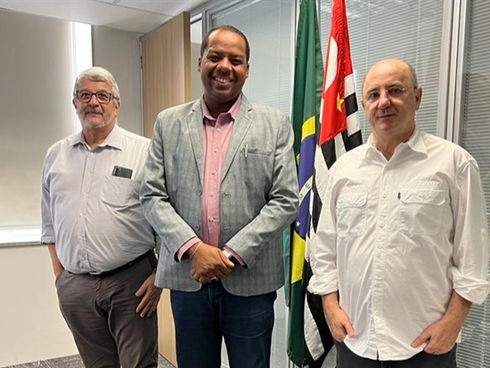 Vereador debate programas de habitação com o presidente da CDHU