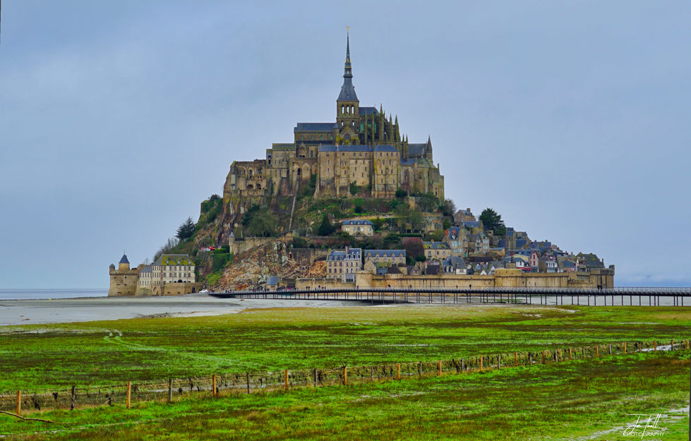 Mont St Michel cropped
