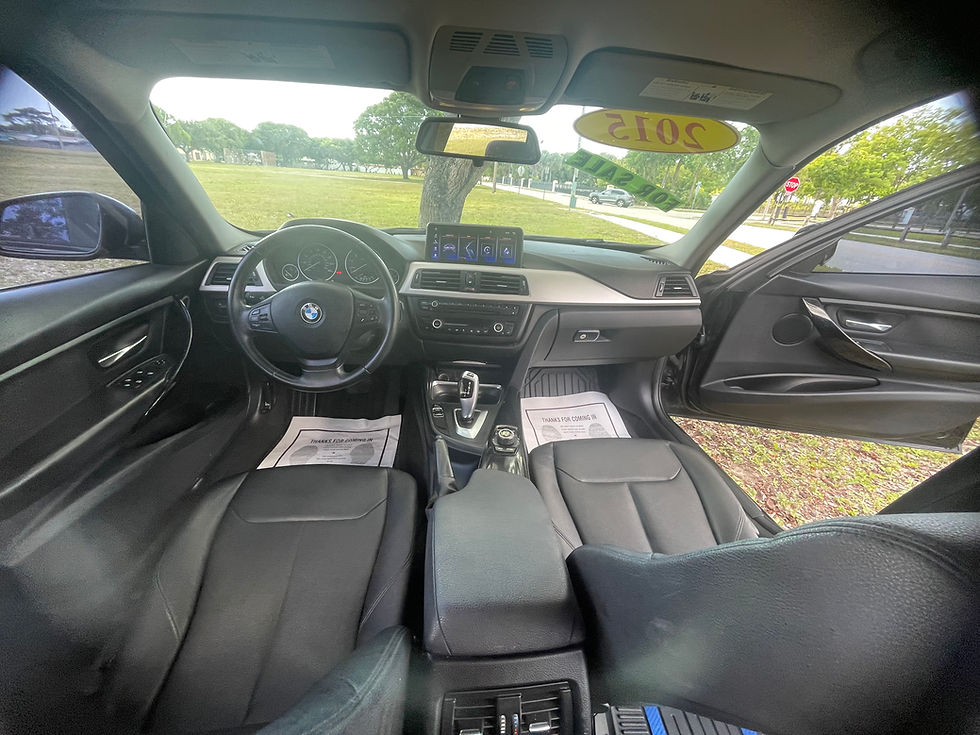 Thumbnail: 2016 BMW 320i