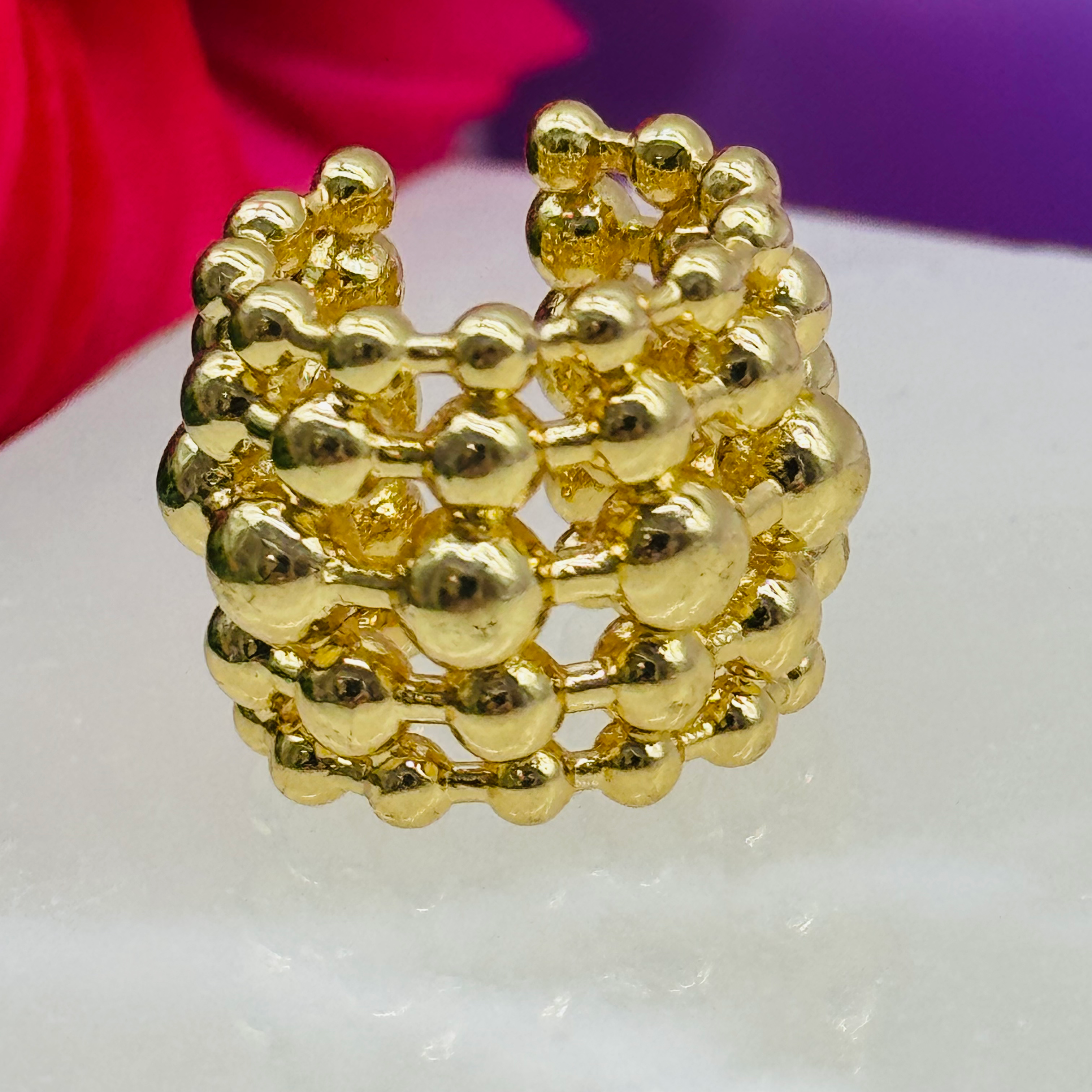 Earcuff Dorado Bolitas Mediano