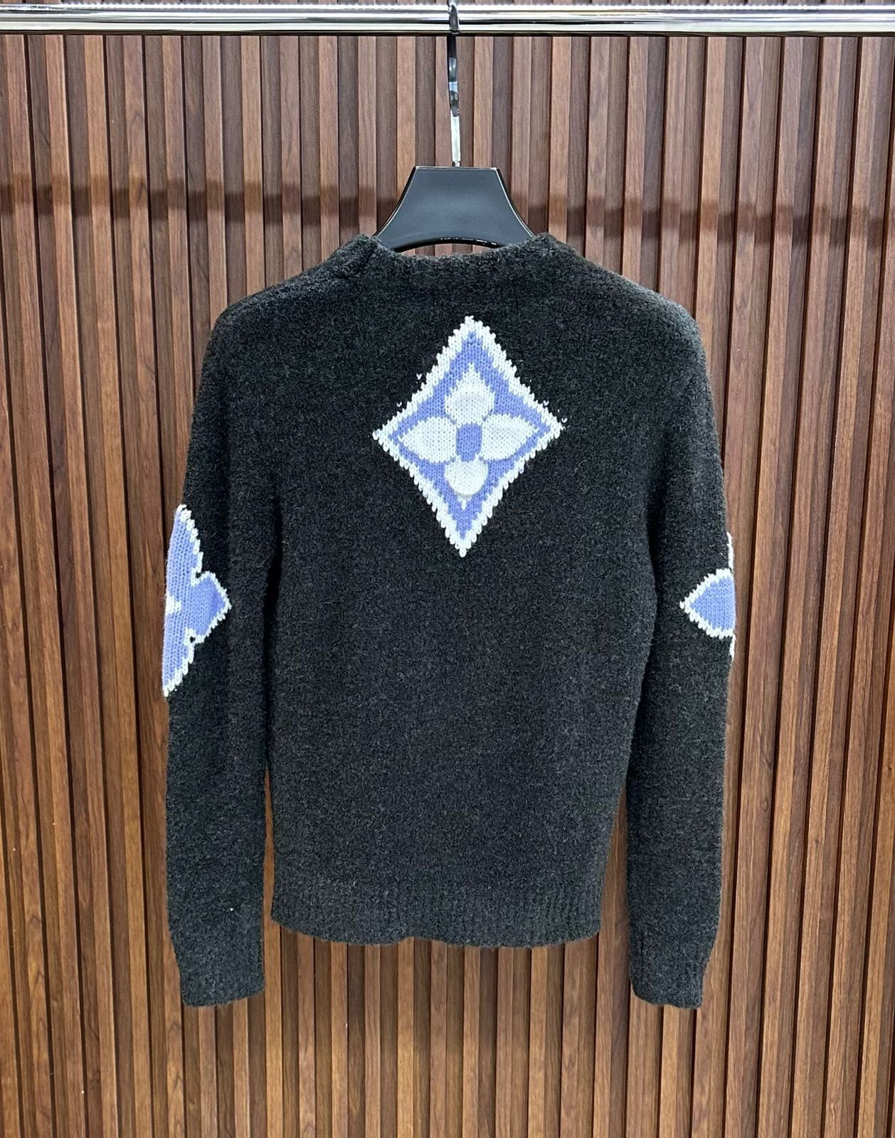 Lou!s Vu!tton Chunky Wool Blend Pullover 