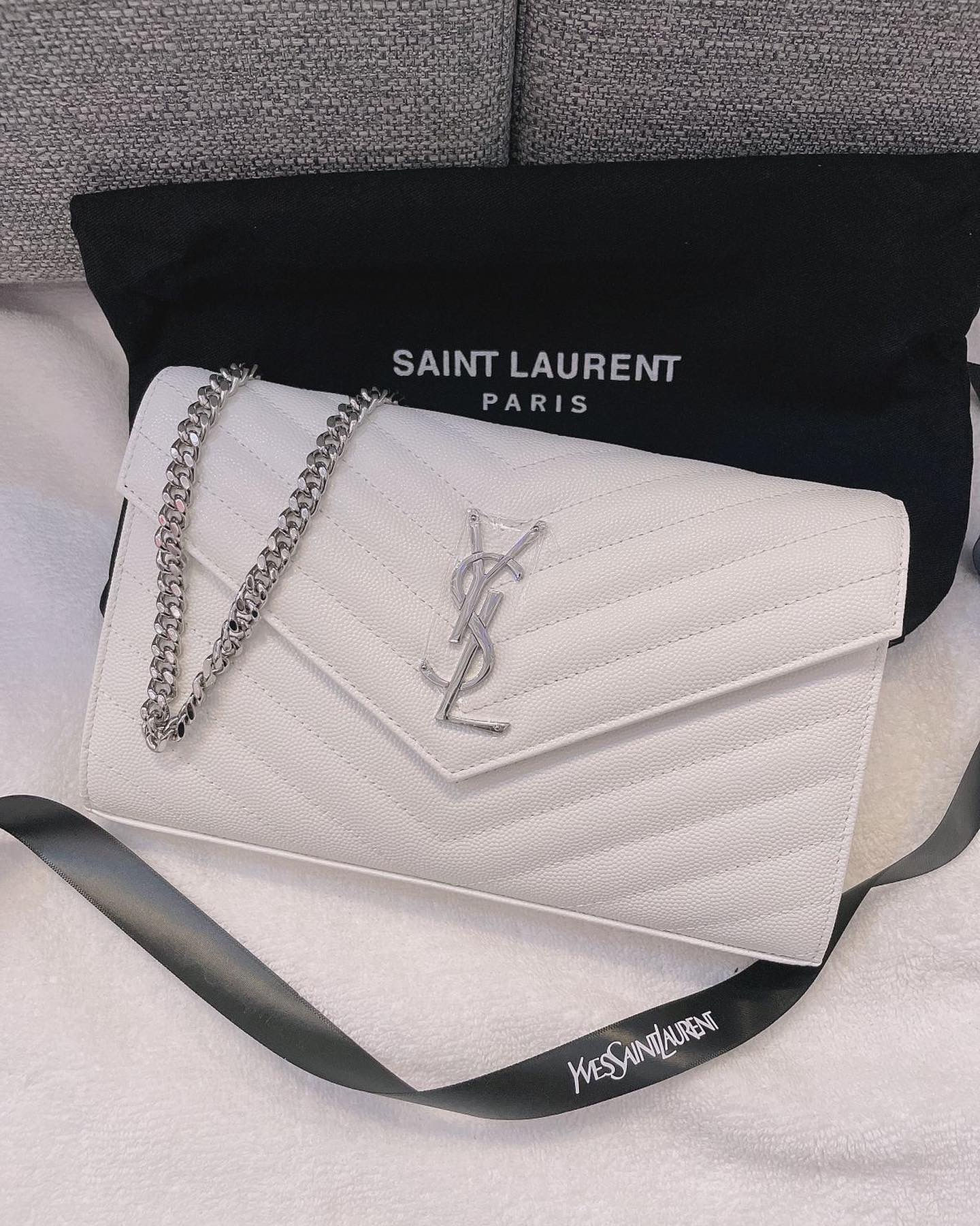 Yves Saint Laurent logo-plaque crossbody bag