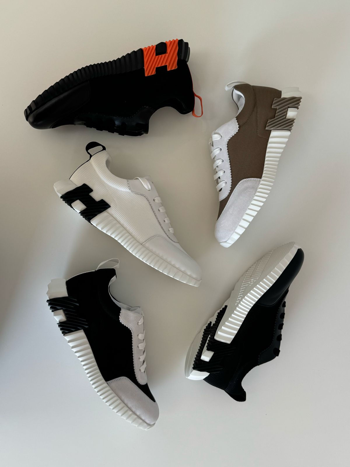 H€RM€S Bouncing Sneaker