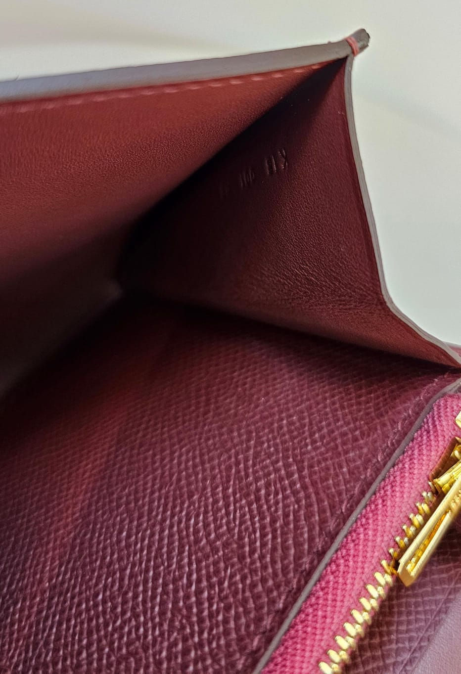 الصورة المصغرة: Constance To Go Rouge H Evercolor Wallet Sellier Epsom Gold Hardware