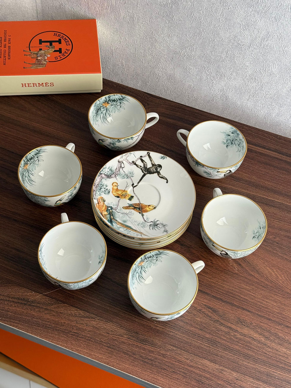 Thumbnail: Carnets d’Equateur Teapot Set