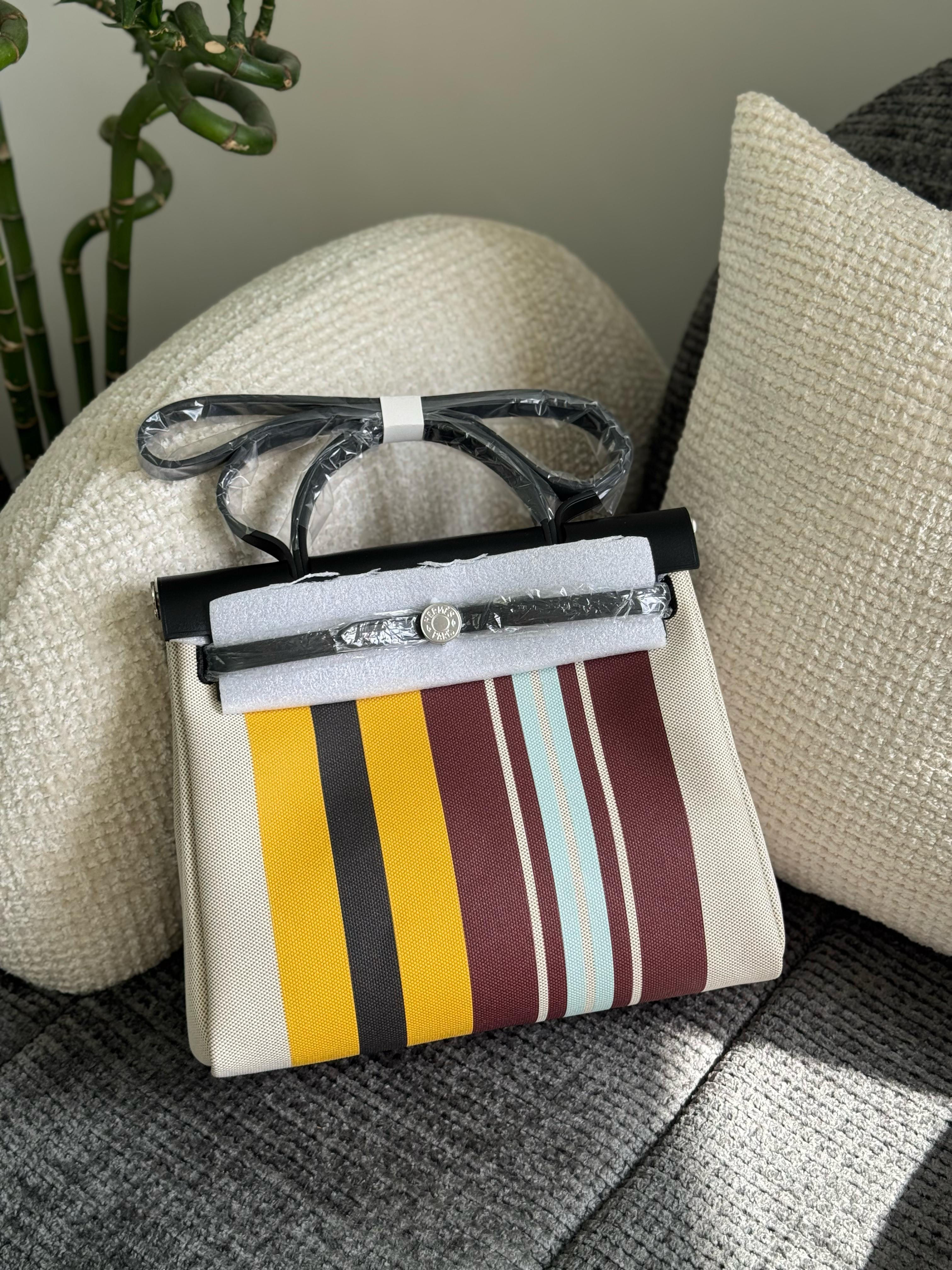 H€RM€S Herbag Zip 31 Laquered bag