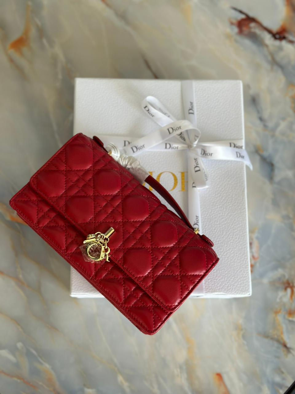 الصورة المصغرة: CHR!ST!AN D!OR Calfskin Cannage Mini Lady Hand Bag