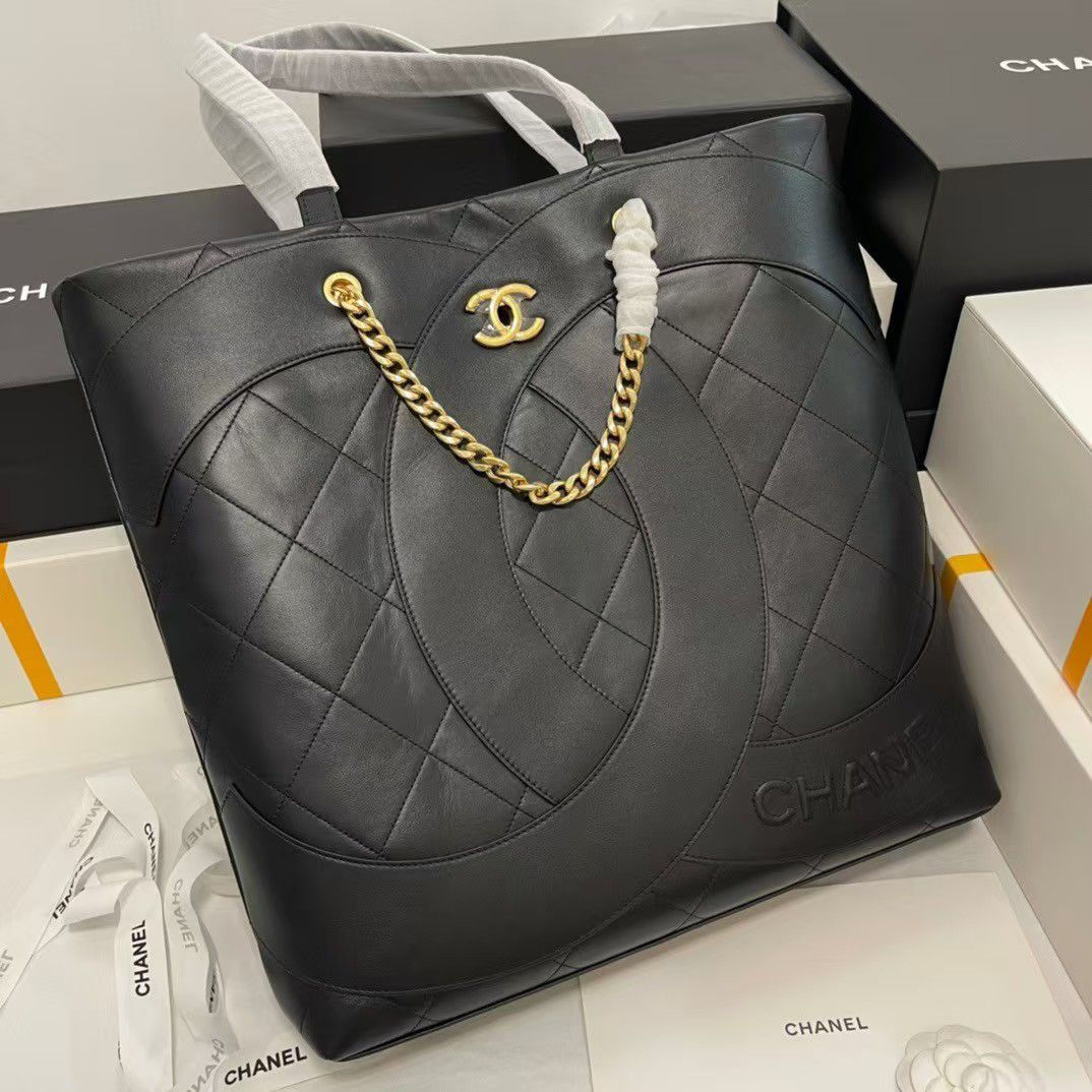 CHAN€L 2023 Monaco Club Tote Bag 