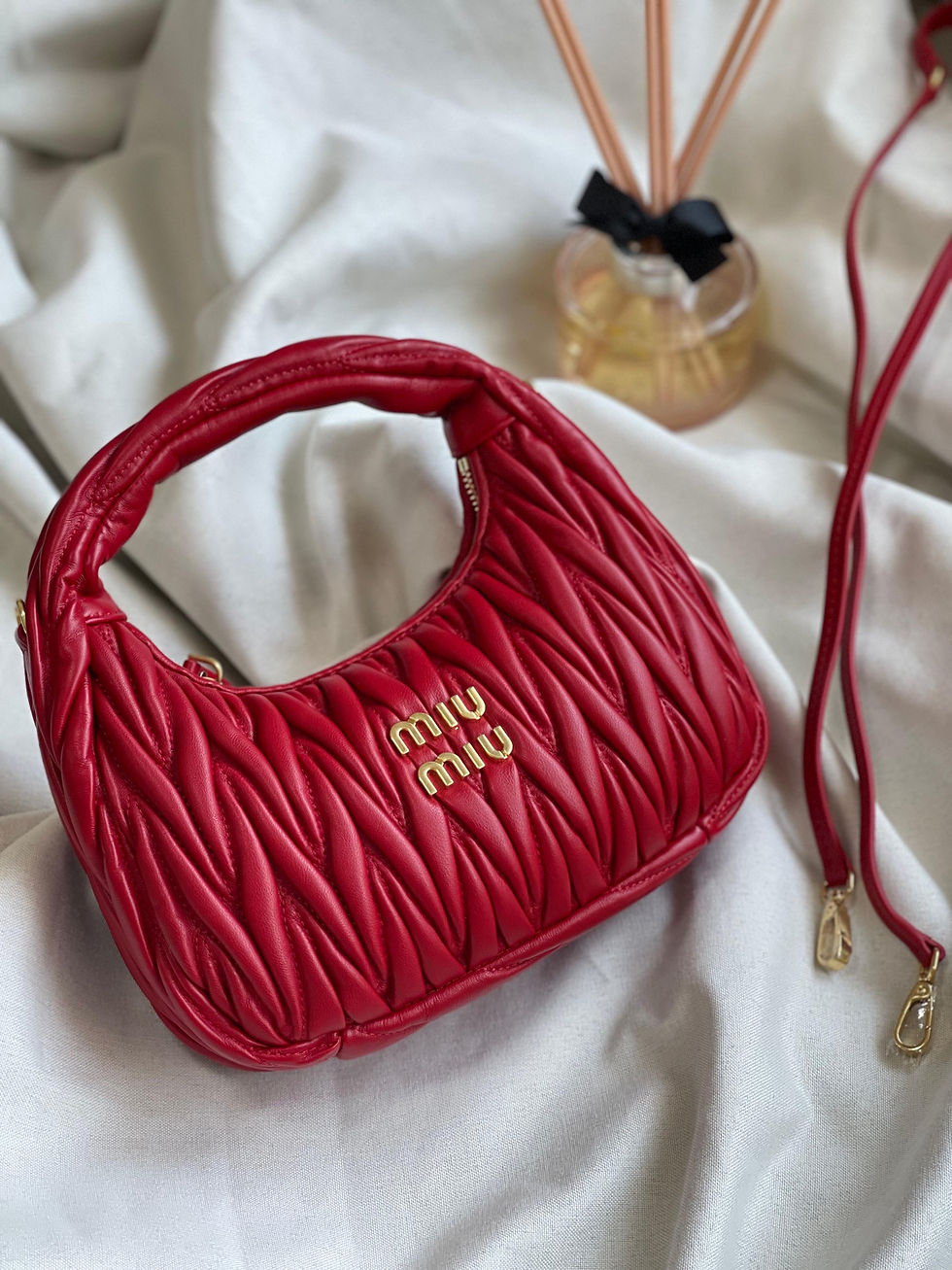 الصورة المصغرة: M!U M!U Wander Matalesśe Nappa Leather Hobo Bag