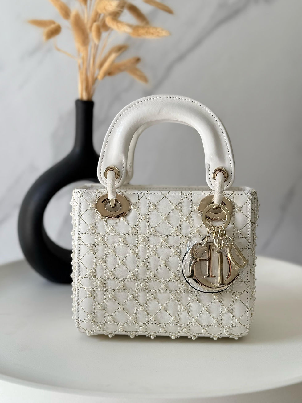 الصورة المصغرة: D!OR Multicolor Embroidered Leather KaleiDiorscopic Mini Lady Dio