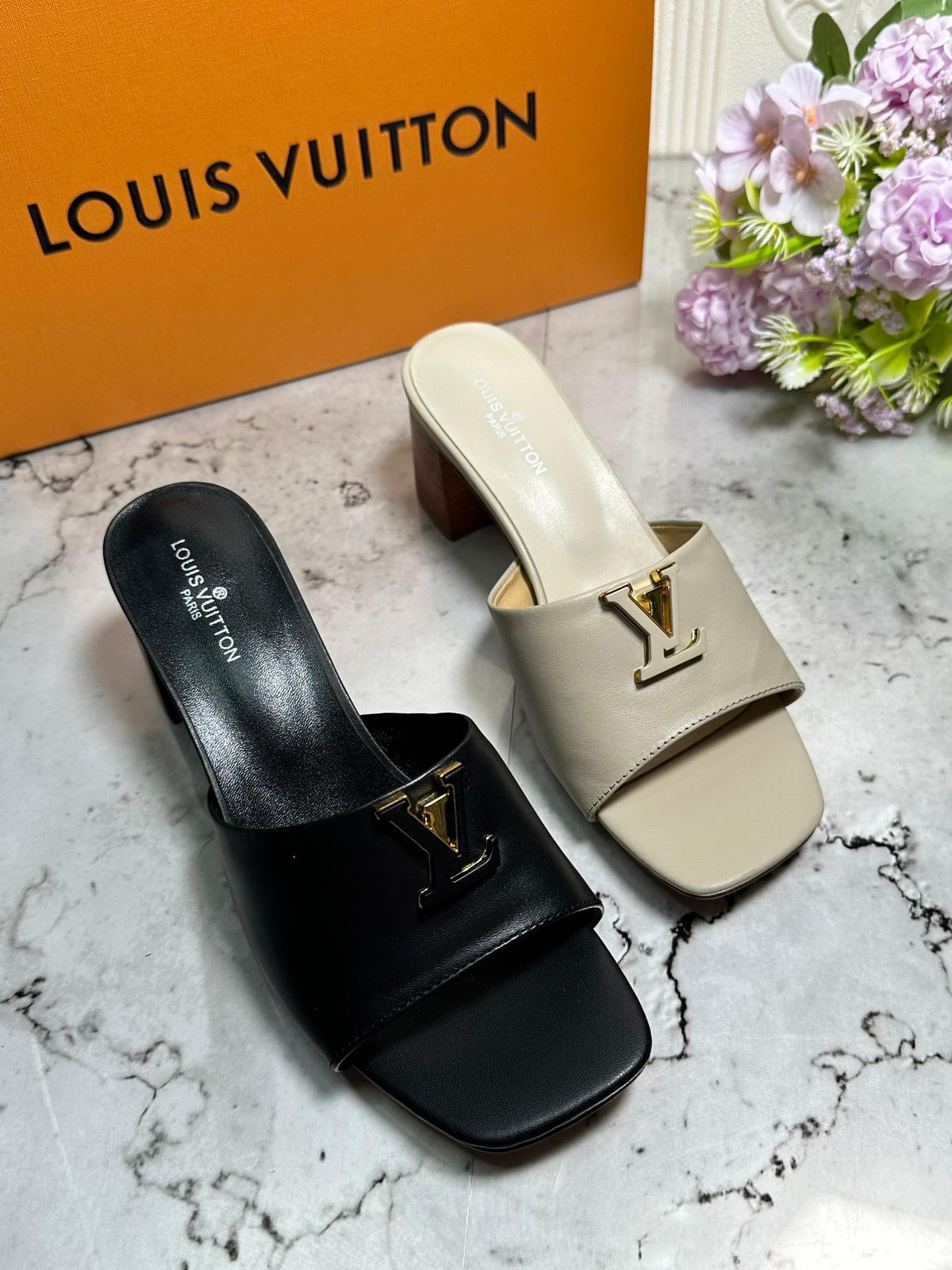 Lou!s Vu!tton Lockit Flat Mule