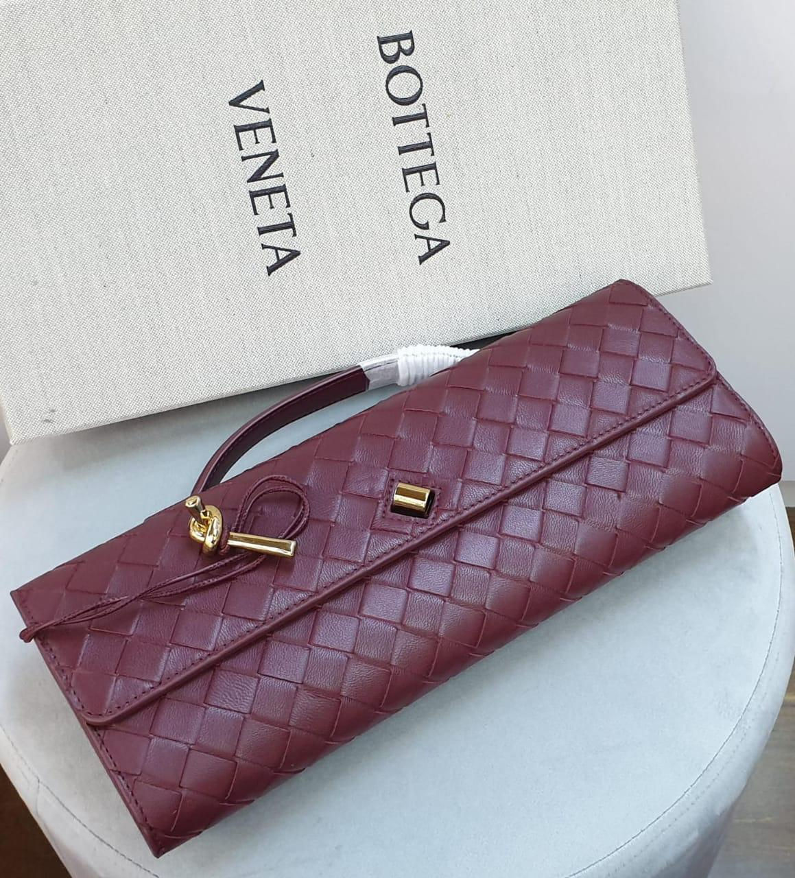 Long Clutch Andiamo with Handle