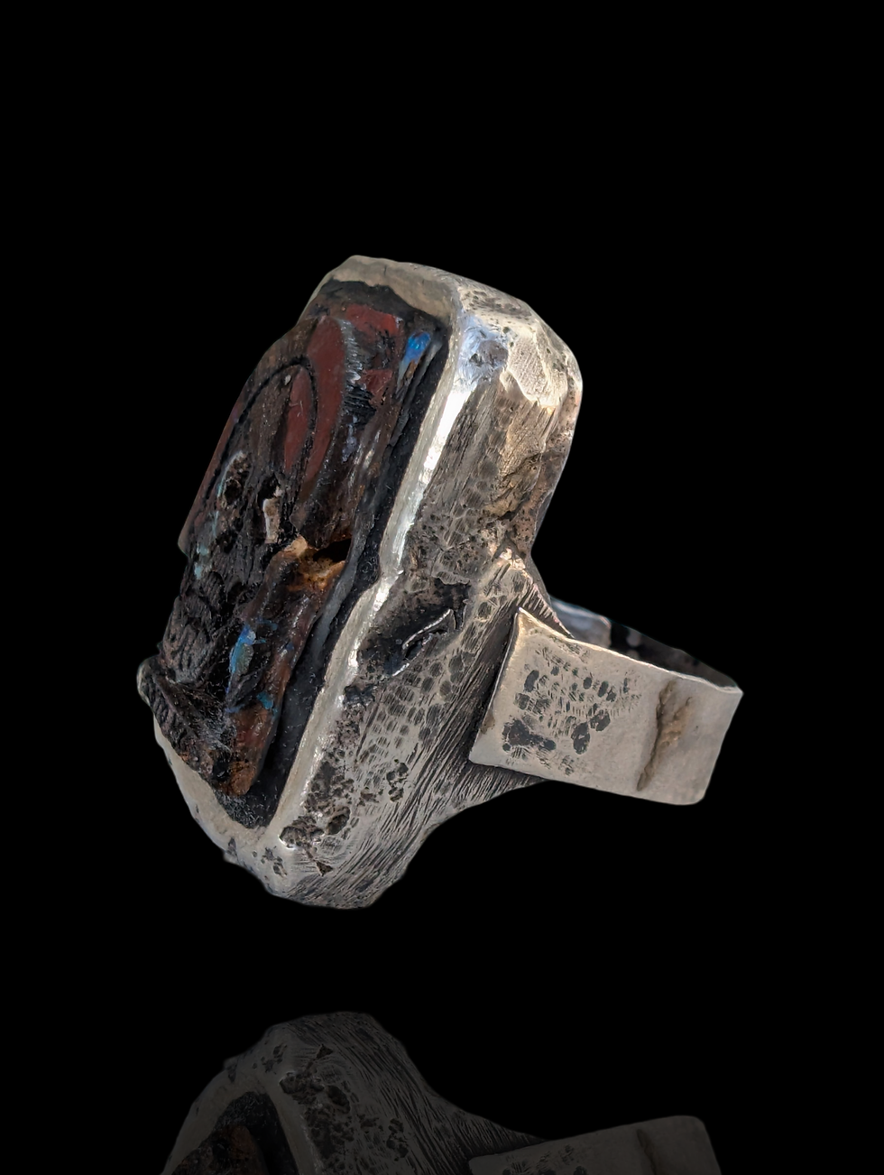 Thumbnail: Memento Mori Opal