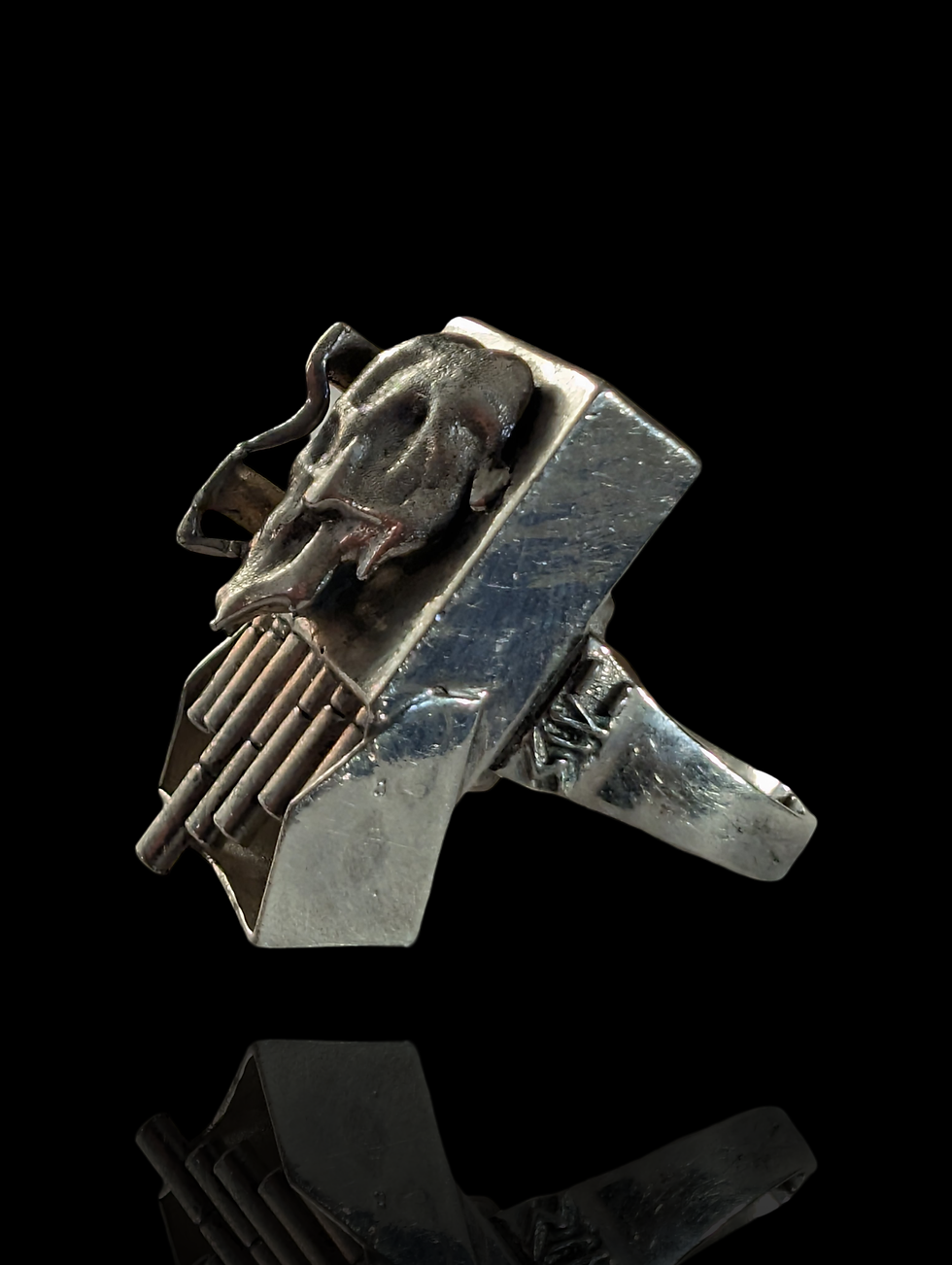 Thumbnail: Cigarette Box Ring