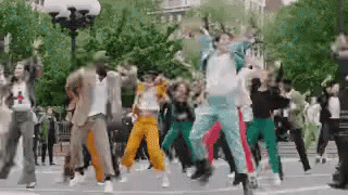 tenor.gif