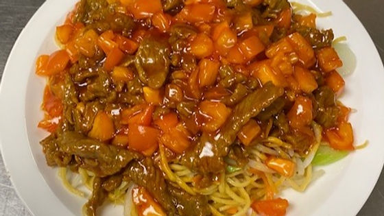 Beef & Tomato Chow Mein