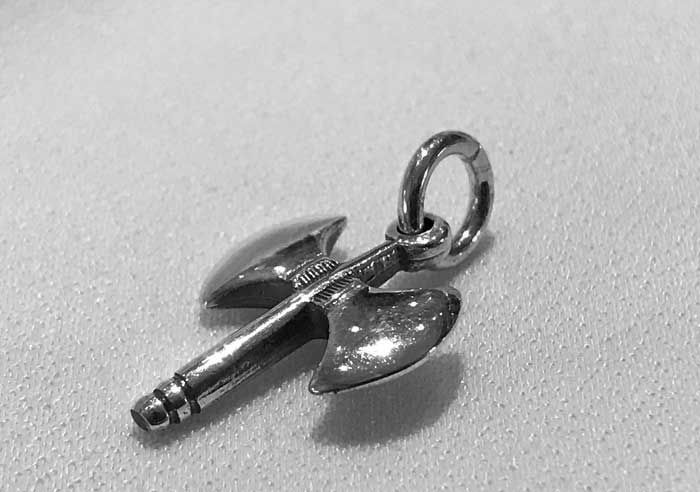 double-axe labrys pendant (mini)